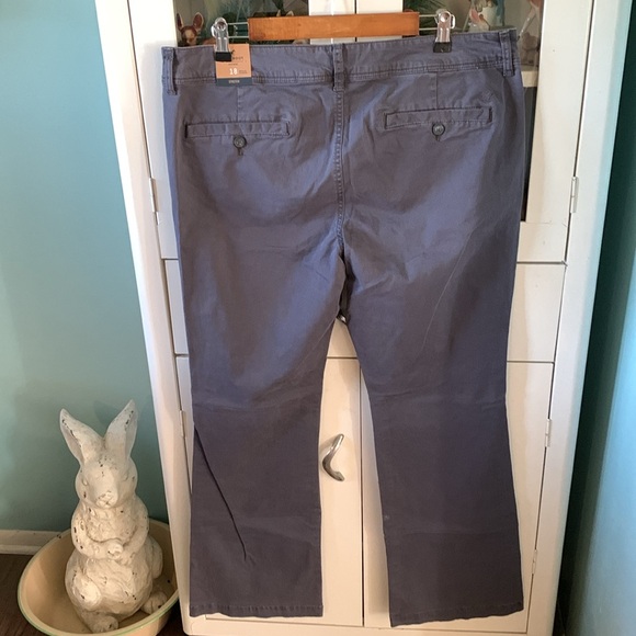 American Eagle sz 18 kick boot pants nwt mid rise - Picture 9 of 10